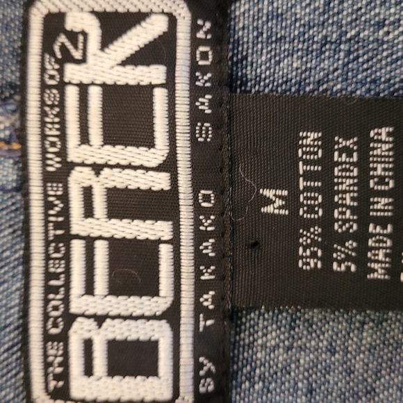 Denim jacket with lace embellishment - Picture 8 of 9